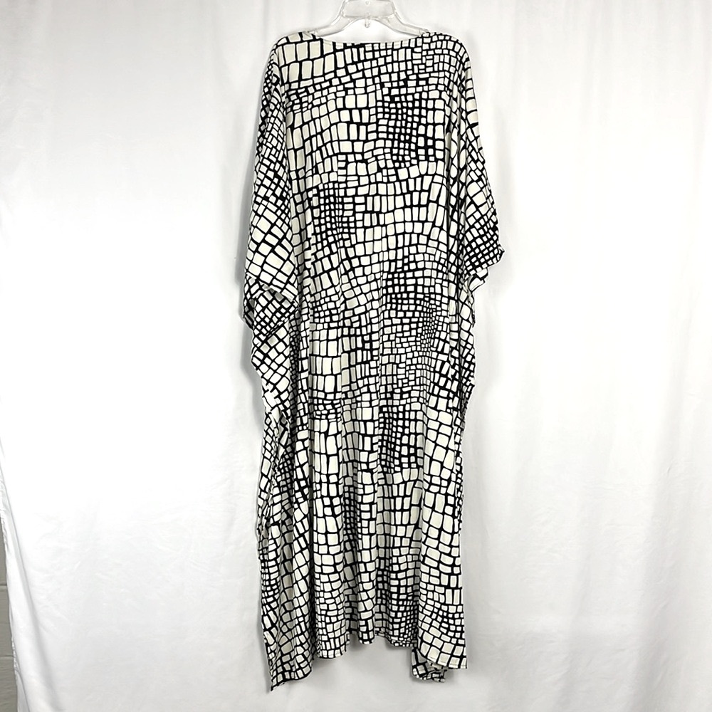 Joan Rivers Dress - Picture 2 of 8